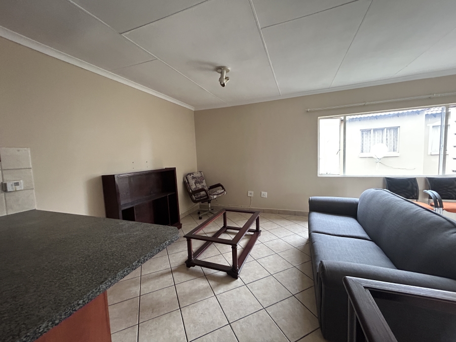 To Let 2 Bedroom Property for Rent in North Riding Gauteng