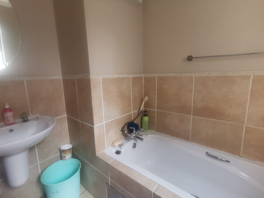 To Let 2 Bedroom Property for Rent in Rivonia Gauteng