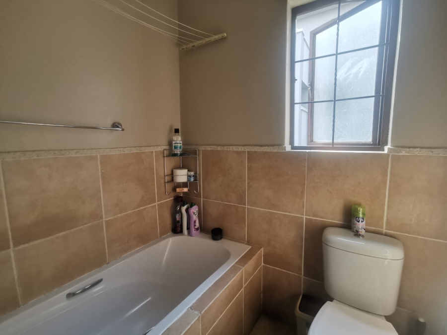 To Let 2 Bedroom Property for Rent in Rivonia Gauteng