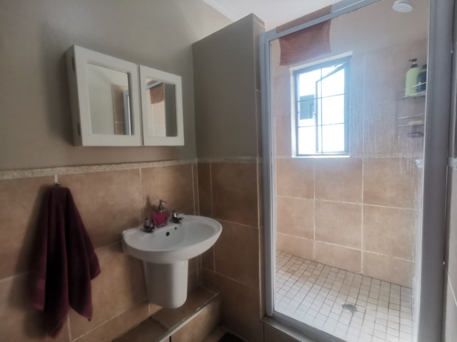 To Let 2 Bedroom Property for Rent in Rivonia Gauteng