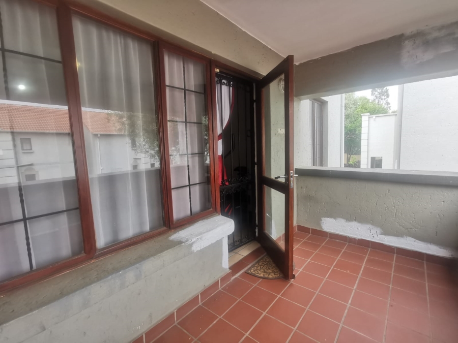 To Let 2 Bedroom Property for Rent in Rivonia Gauteng