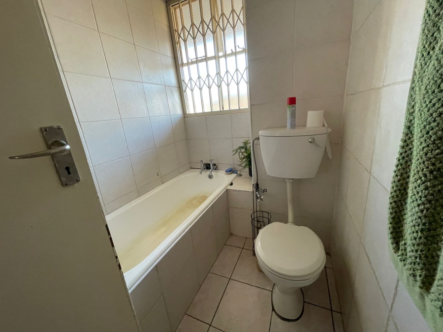 2 Bedroom Property for Sale in Vanderbijlpark CW 2 Gauteng