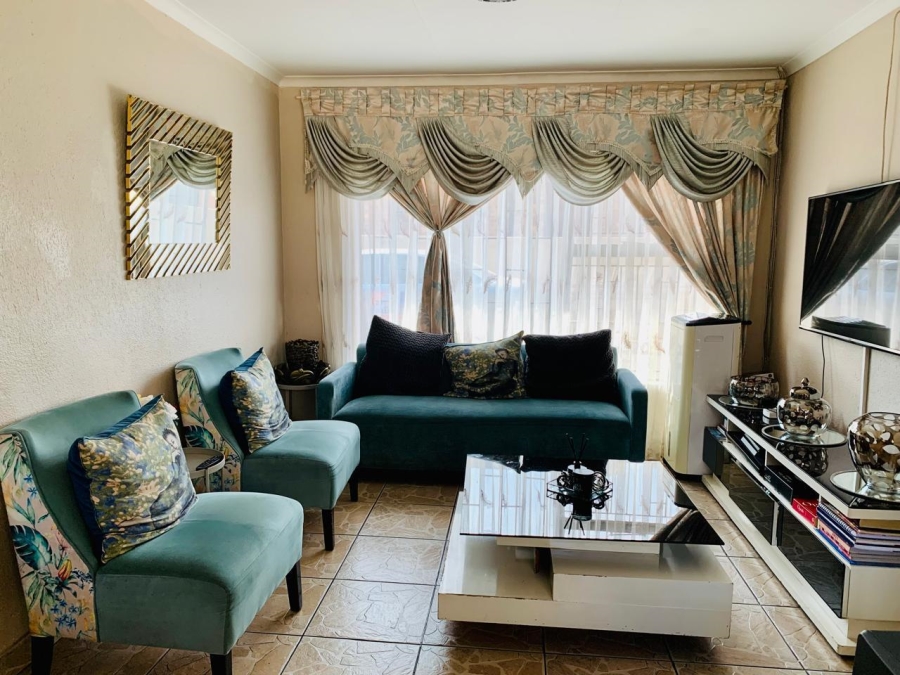 4 Bedroom Property for Sale in Ratanda Gauteng