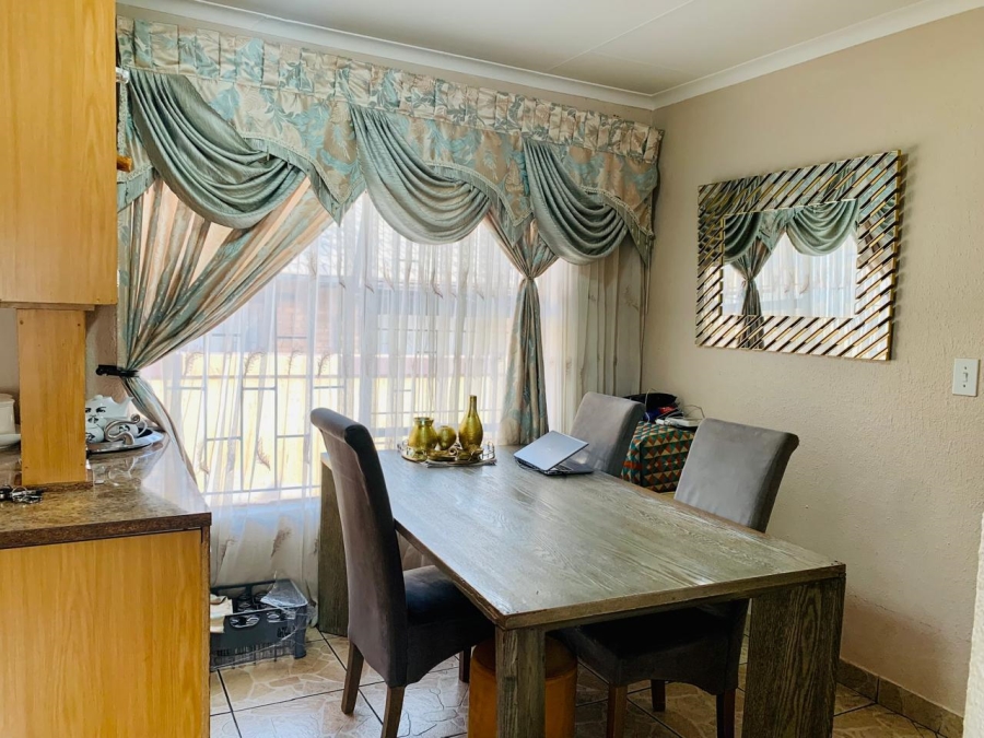 4 Bedroom Property for Sale in Ratanda Gauteng