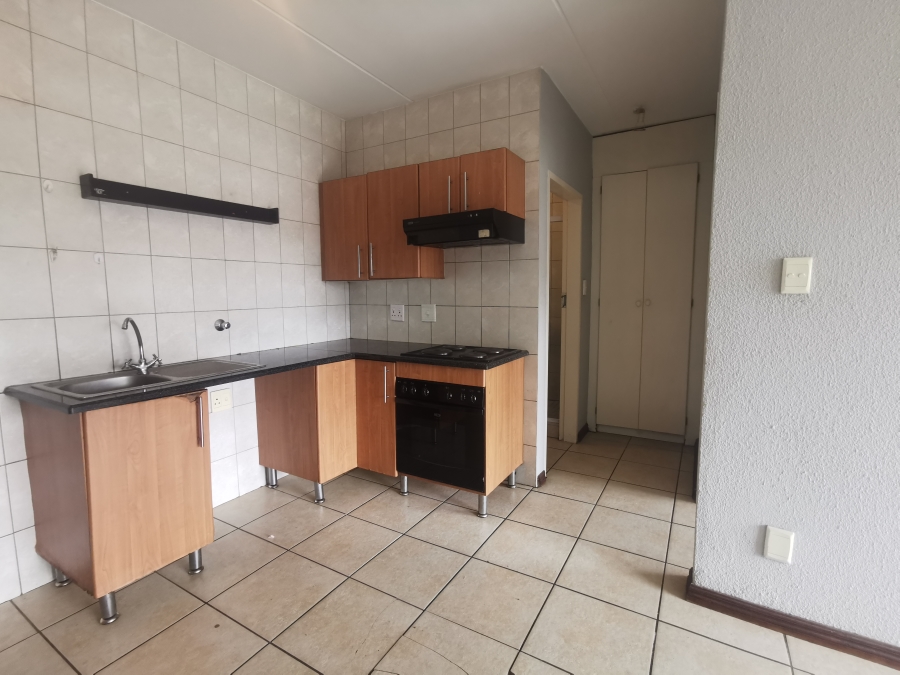 To Let 2 Bedroom Property for Rent in Bloubosrand Gauteng