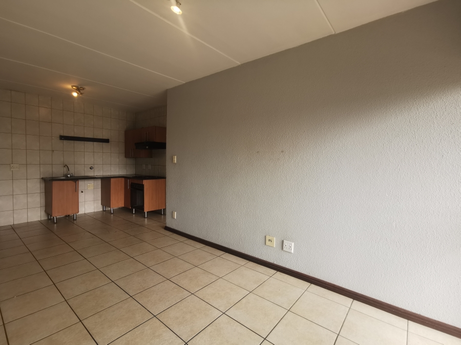 To Let 2 Bedroom Property for Rent in Bloubosrand Gauteng