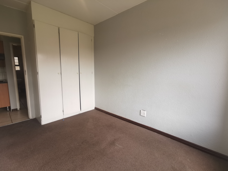 To Let 2 Bedroom Property for Rent in Bloubosrand Gauteng