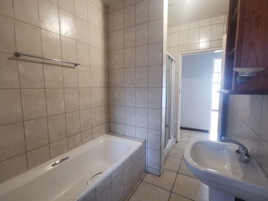 To Let 2 Bedroom Property for Rent in Bloubosrand Gauteng
