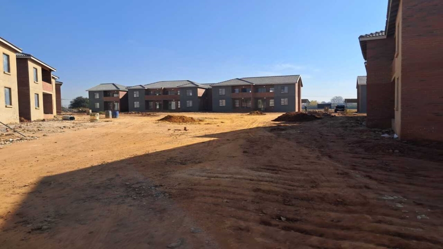 To Let 2 Bedroom Property for Rent in Kookrus Gauteng