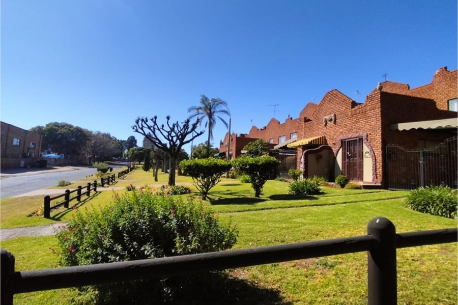 2 Bedroom Property for Sale in Horison Park Gauteng