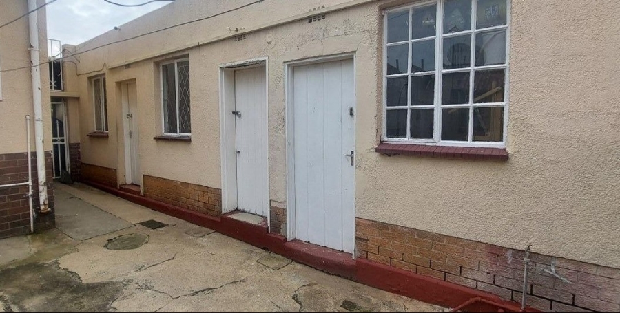 9 Bedroom Property for Sale in Tulisa Park Gauteng