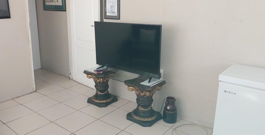 9 Bedroom Property for Sale in Tulisa Park Gauteng