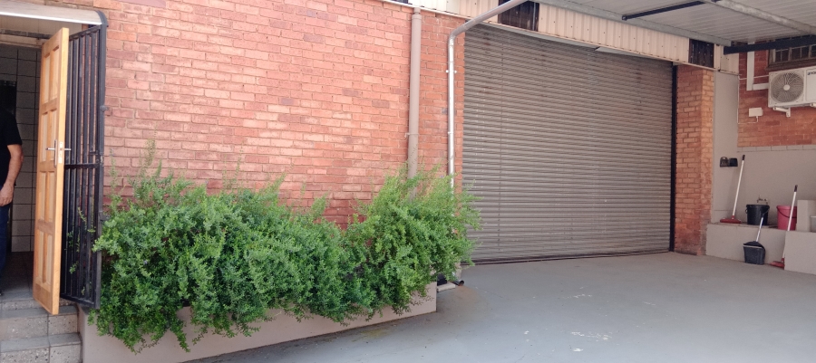 To Let commercial Property for Rent in Selby Gauteng