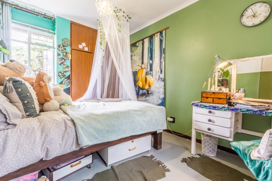 3 Bedroom Property for Sale in La Montagne Gauteng