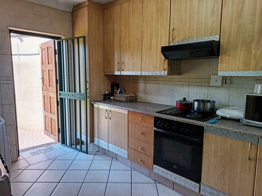 3 Bedroom Property for Sale in Morehill Gauteng