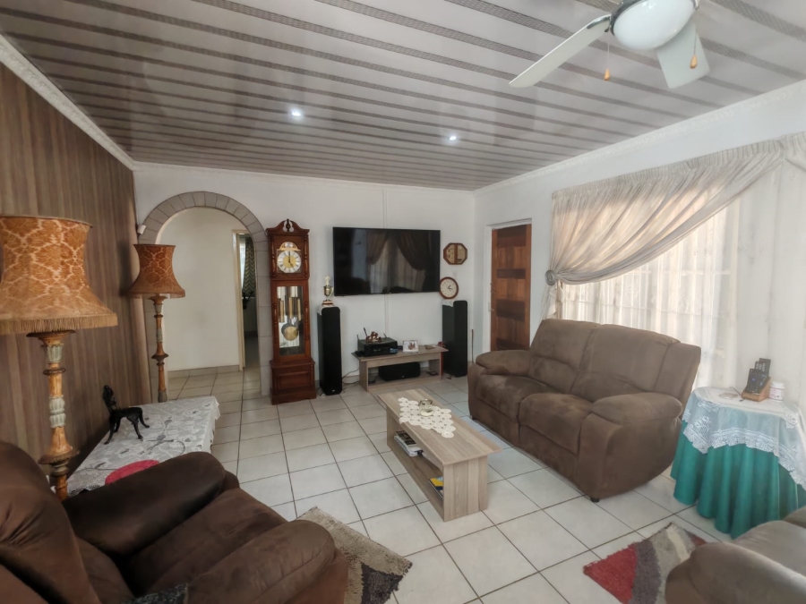 3 Bedroom Property for Sale in Northmead Gauteng