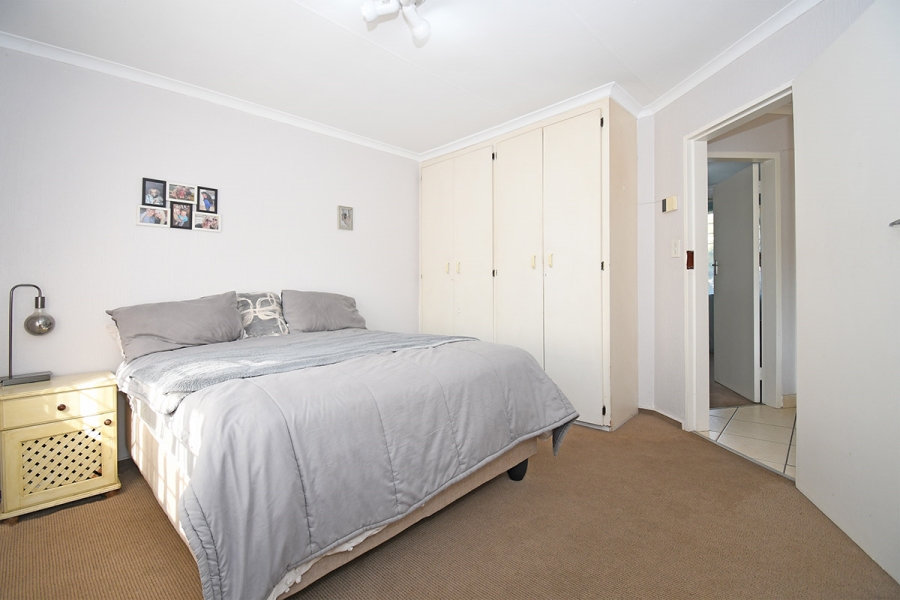 2 Bedroom Property for Sale in Sonneglans Gauteng