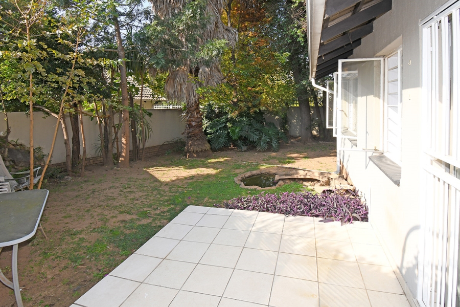2 Bedroom Property for Sale in Sonneglans Gauteng
