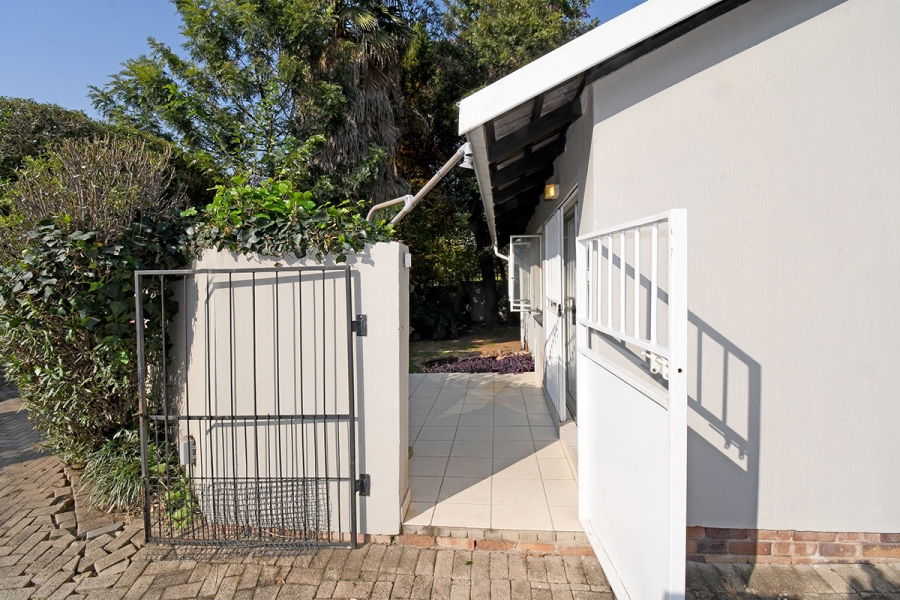 2 Bedroom Property for Sale in Sonneglans Gauteng