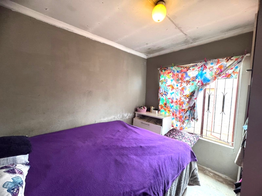 4 Bedroom Property for Sale in Clayville Gauteng