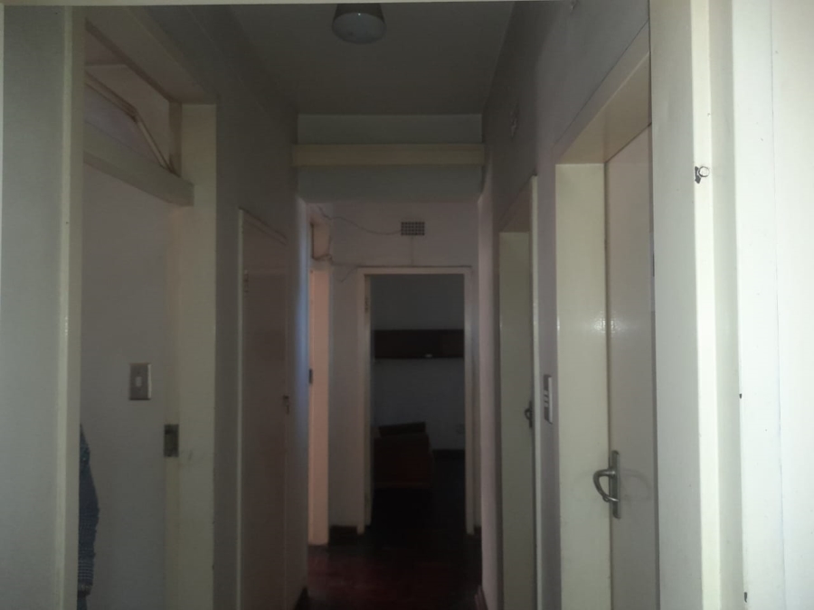 2 Bedroom Property for Sale in Hillbrow Gauteng