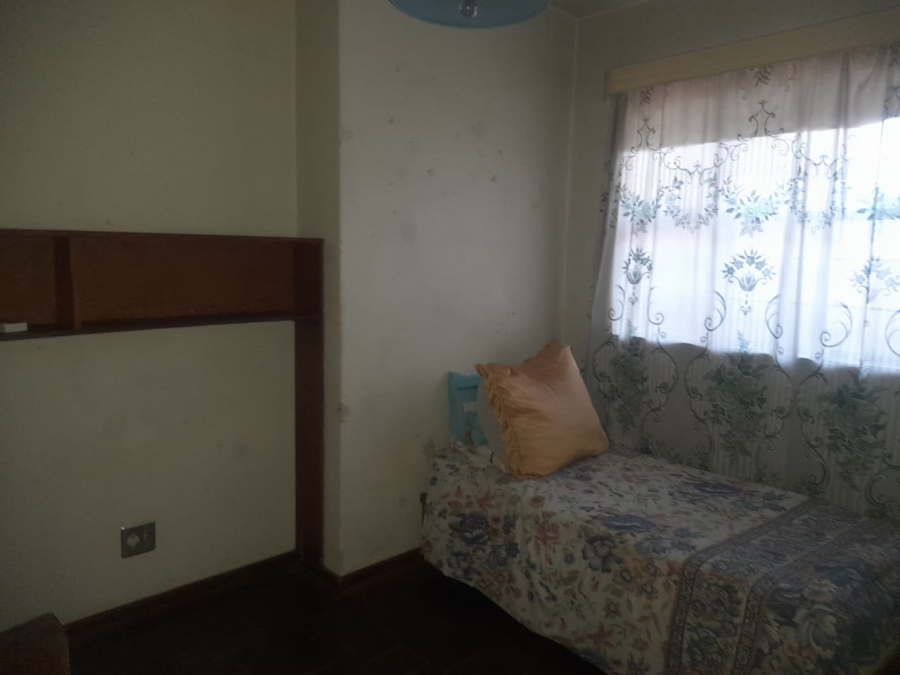 2 Bedroom Property for Sale in Hillbrow Gauteng