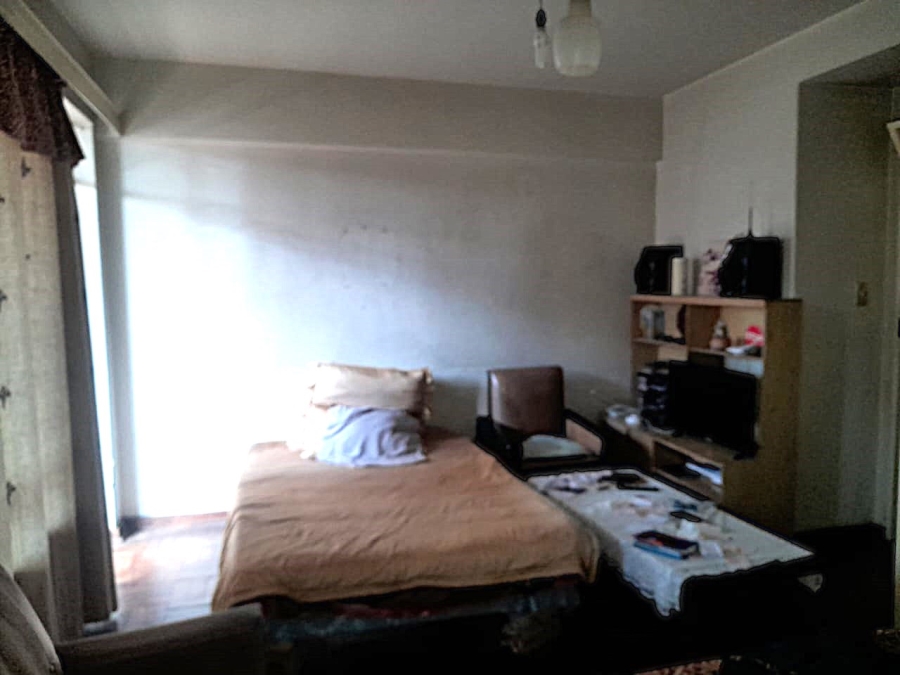 2 Bedroom Property for Sale in Hillbrow Gauteng