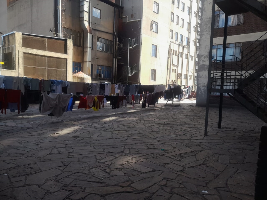 2 Bedroom Property for Sale in Hillbrow Gauteng