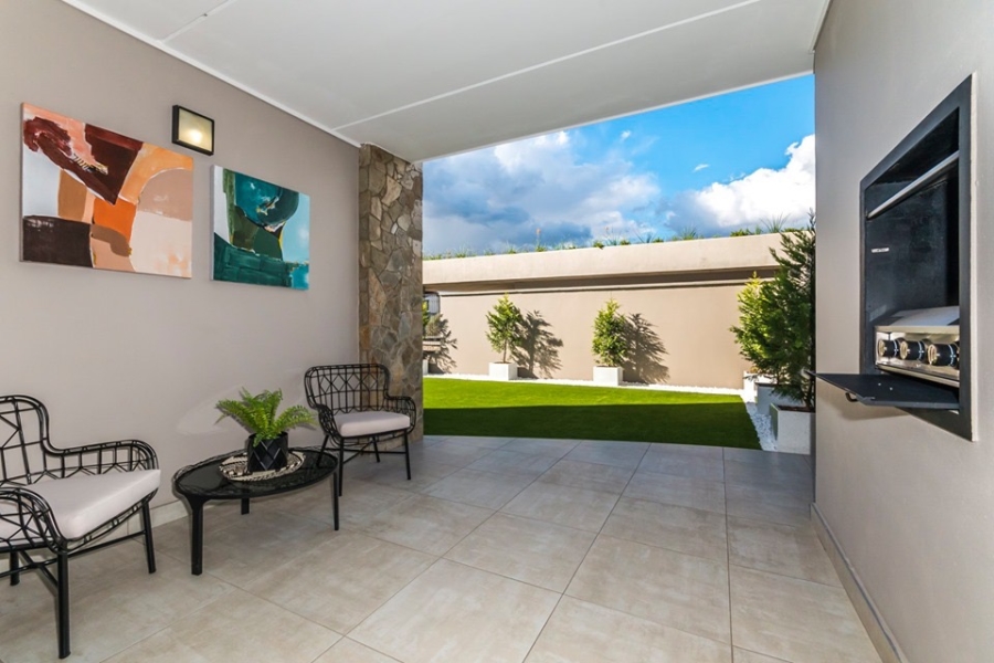 To Let 3 Bedroom Property for Rent in Waterfall Gauteng
