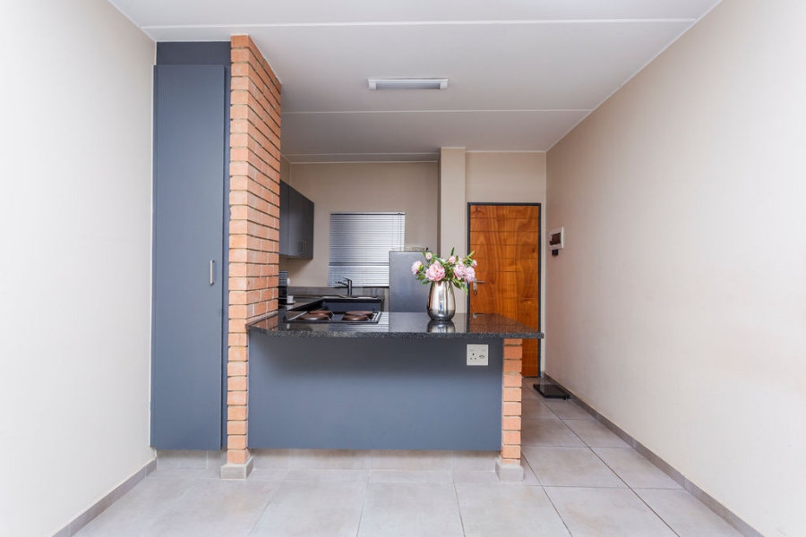2 Bedroom Property for Sale in Waterfall Ridge Gauteng