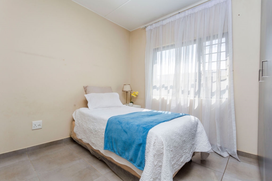 2 Bedroom Property for Sale in Waterfall Ridge Gauteng