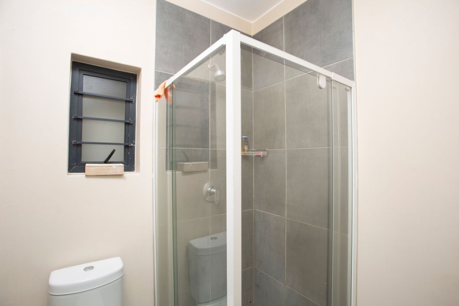 2 Bedroom Property for Sale in Waterfall Ridge Gauteng