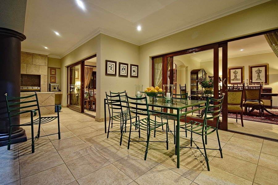 4 Bedroom Property for Sale in Woodmead Gauteng