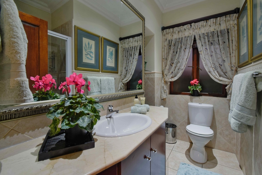 4 Bedroom Property for Sale in Woodmead Gauteng