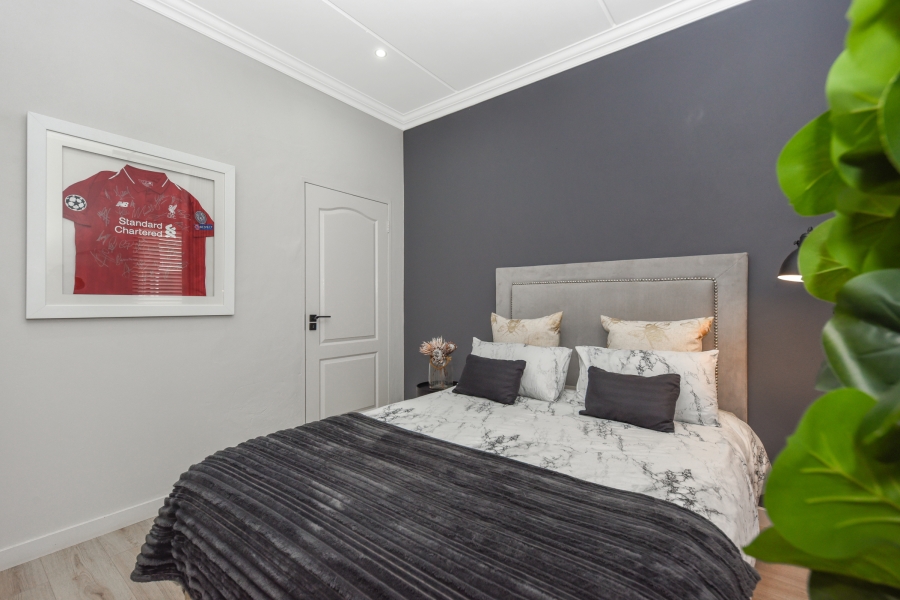 To Let 2 Bedroom Property for Rent in Bryanston Gauteng