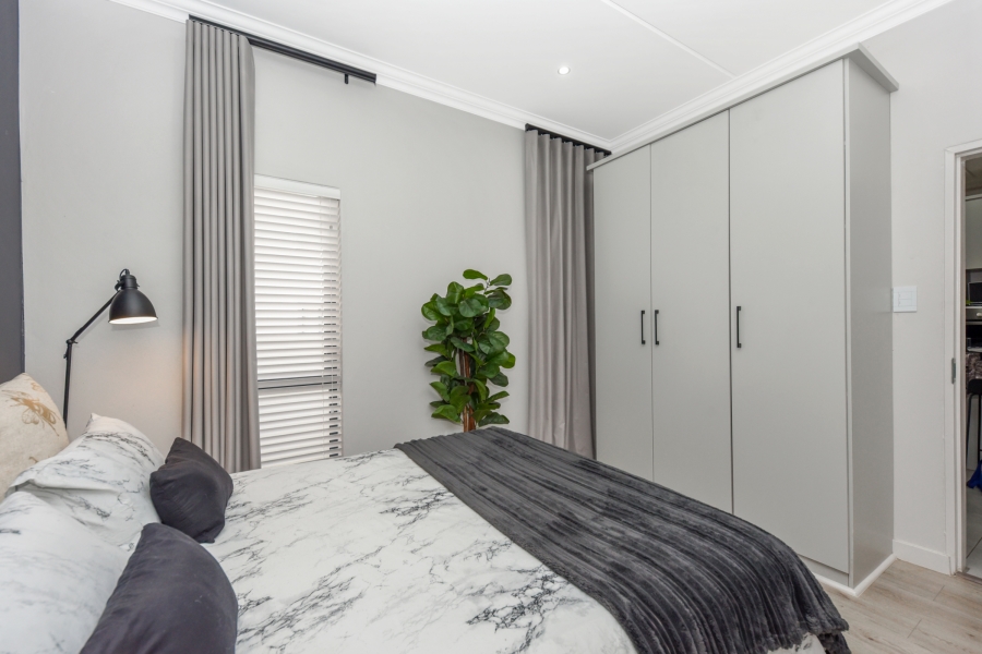 To Let 2 Bedroom Property for Rent in Bryanston Gauteng