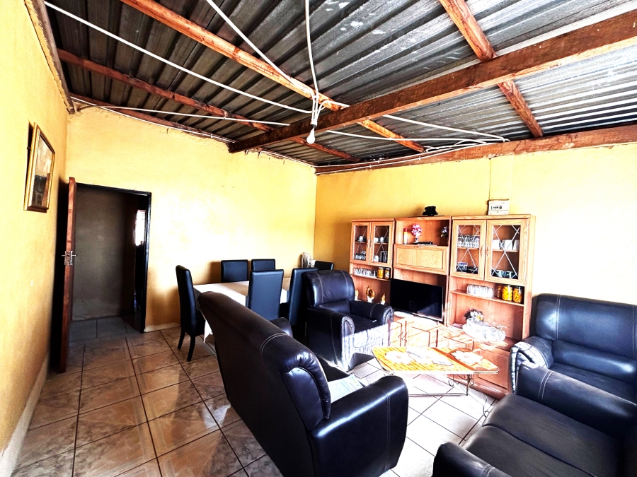 5 Bedroom Property for Sale in Tsakane Ext 17 Gauteng