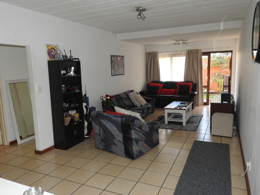 2 Bedroom Property for Sale in Sunninghill Gauteng