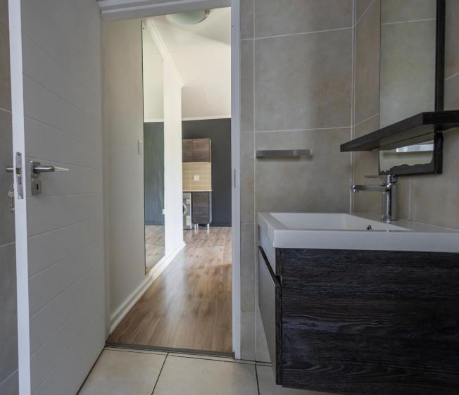 1 Bedroom Property for Sale in Oakdene Gauteng