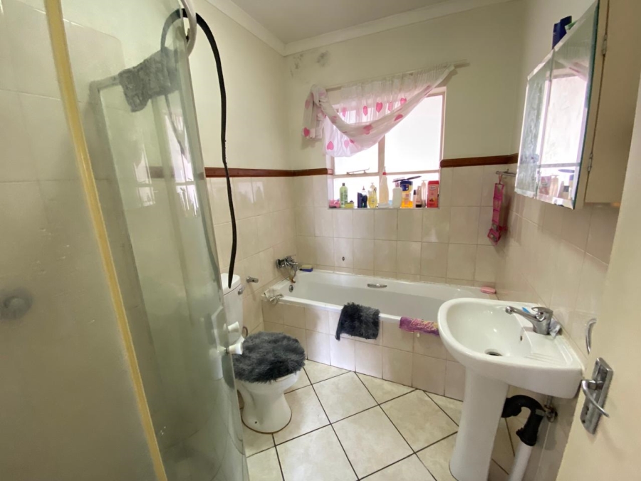 2 Bedroom Property for Sale in Daspoort Gauteng