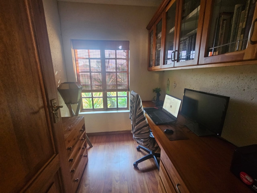 3 Bedroom Property for Sale in Greenhills Gauteng