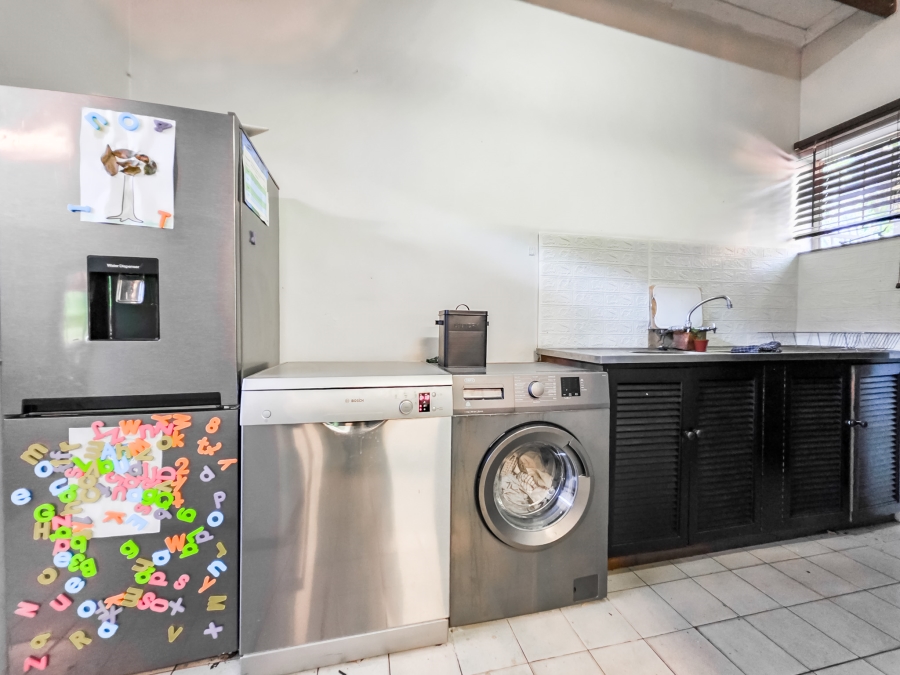 3 Bedroom Property for Sale in Faerie Glen Gauteng