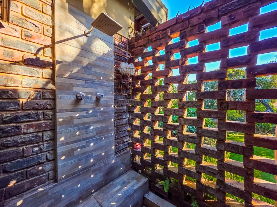 3 Bedroom Property for Sale in Faerie Glen Gauteng