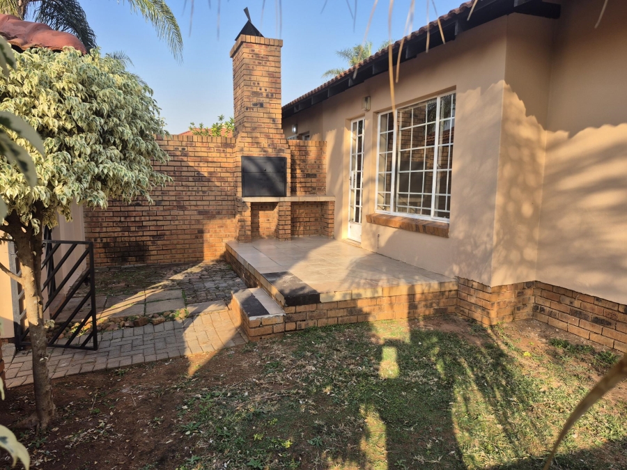 2 Bedroom Property for Sale in Montana Gauteng