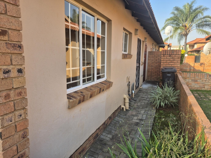 2 Bedroom Property for Sale in Montana Gauteng