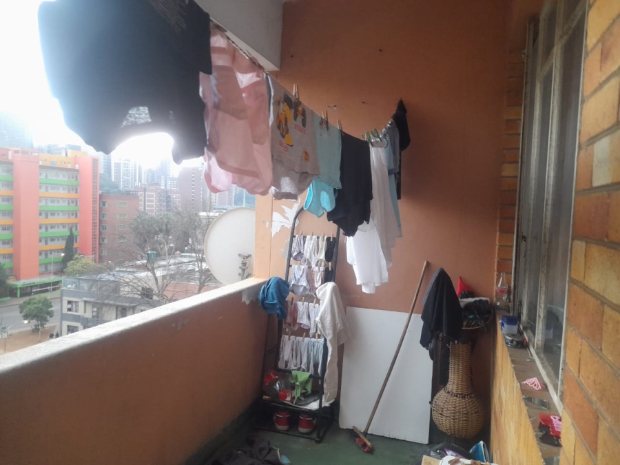 1 Bedroom Property for Sale in Hillbrow Gauteng