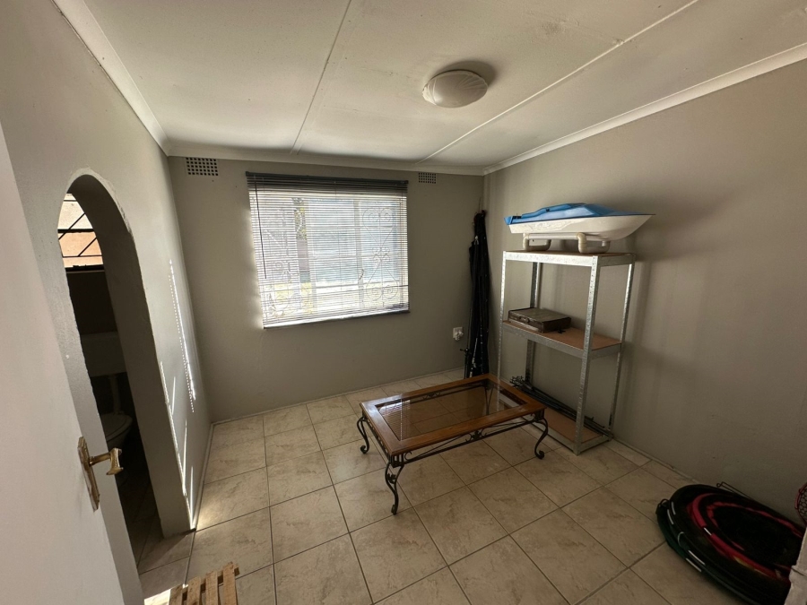 4 Bedroom Property for Sale in Three Rivers Proper Gauteng