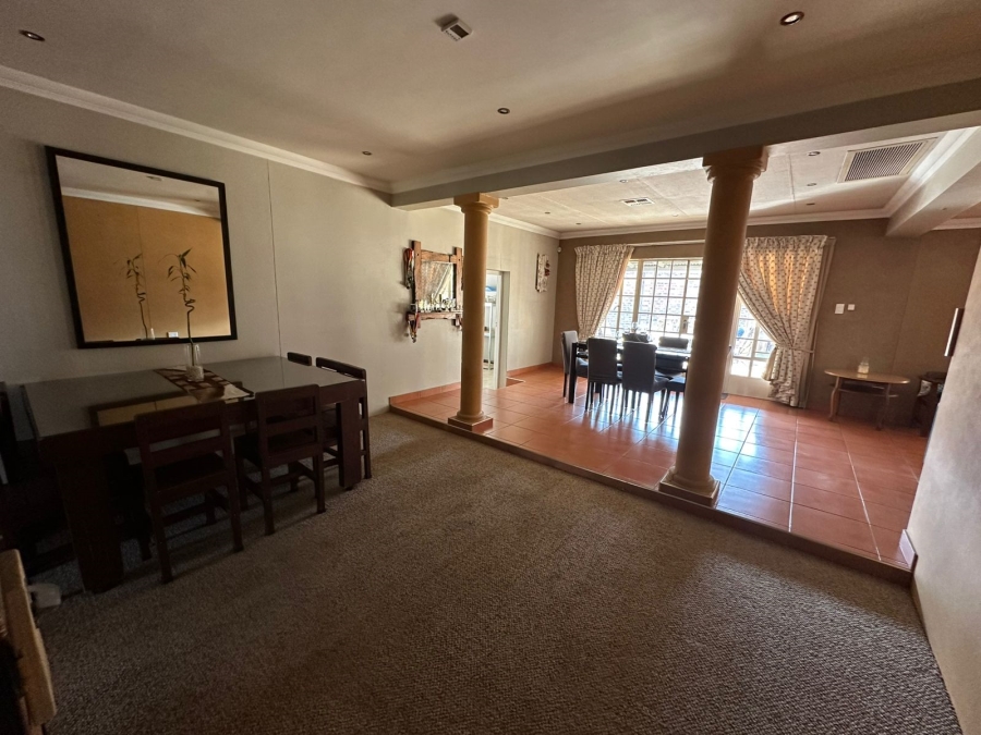 4 Bedroom Property for Sale in Three Rivers Proper Gauteng