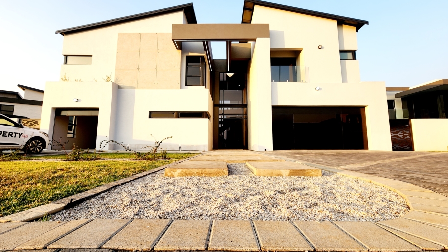 5 Bedroom Property for Sale in Six Fountains Residential Estate Gauteng