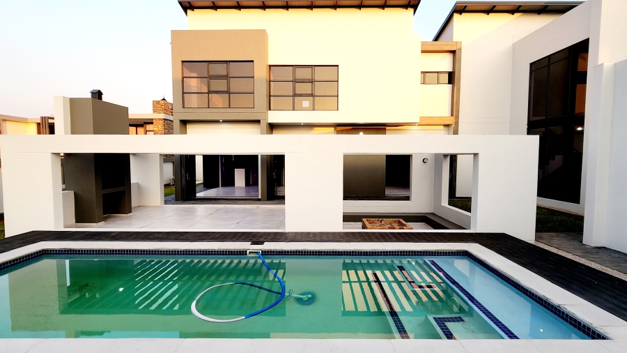 5 Bedroom Property for Sale in Six Fountains Residential Estate Gauteng